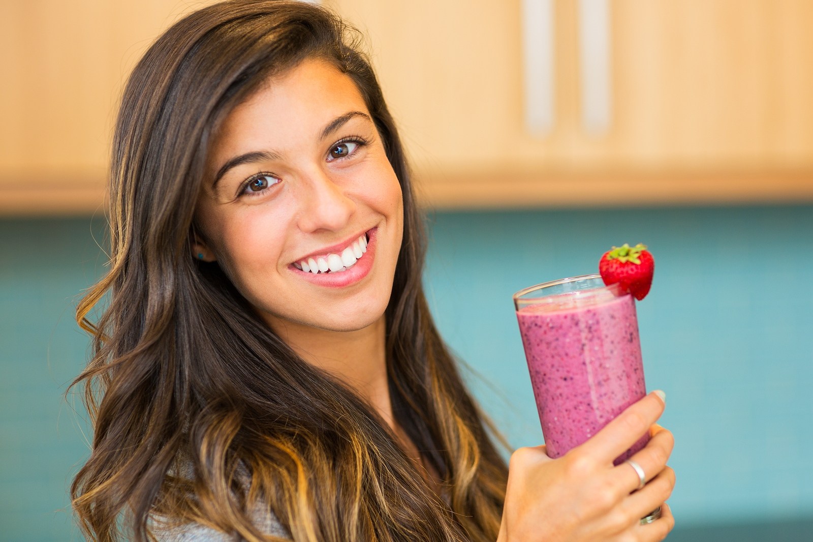 分享7种简单易做的超级食物奶昔食谱