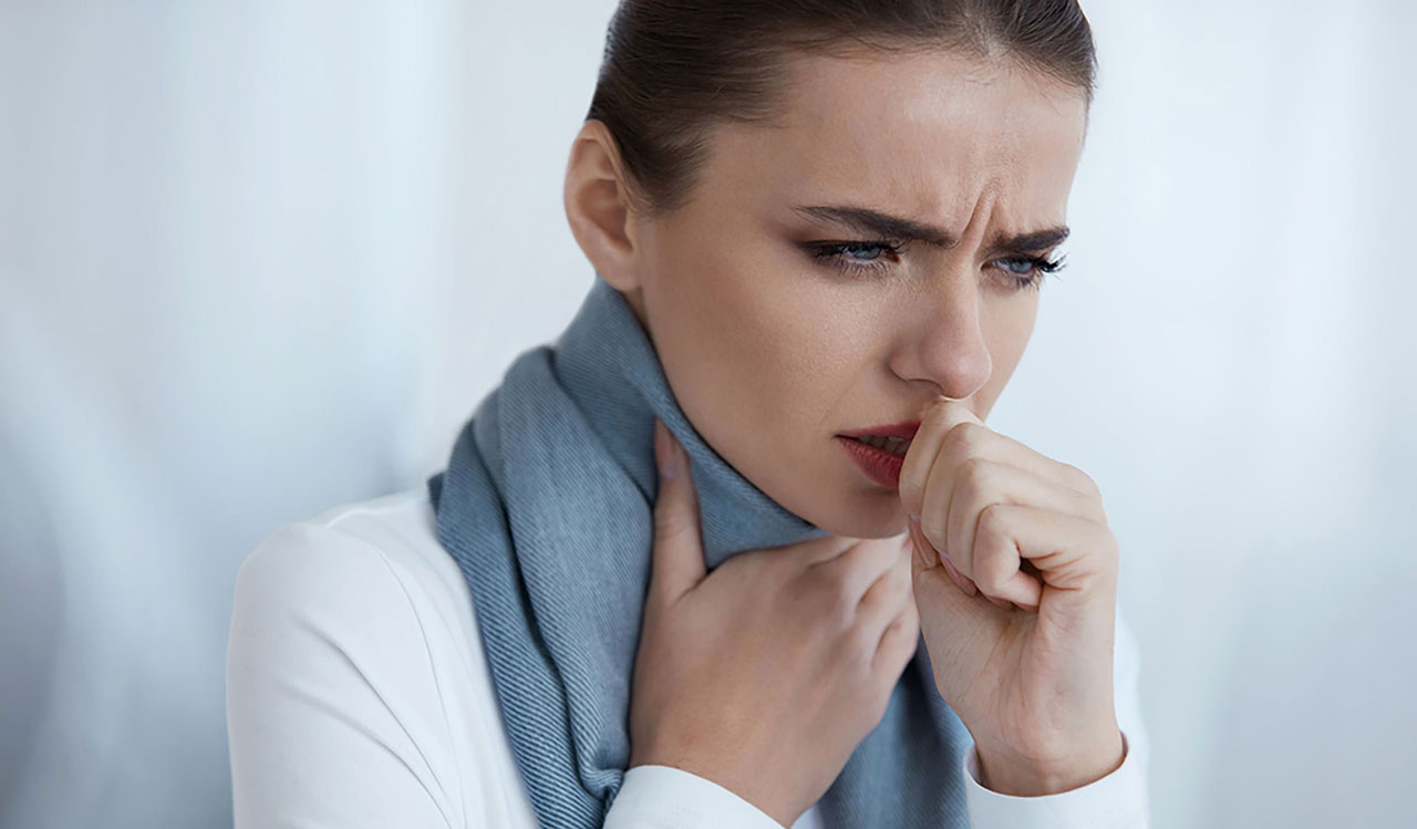 喉咙干不只是感冒!看懂5大原因对症下药