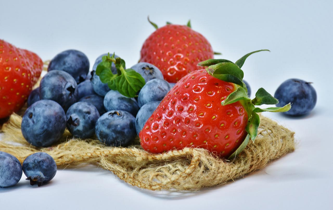 8种低碳好水果出列!生酮低碳减肥也能吃水果