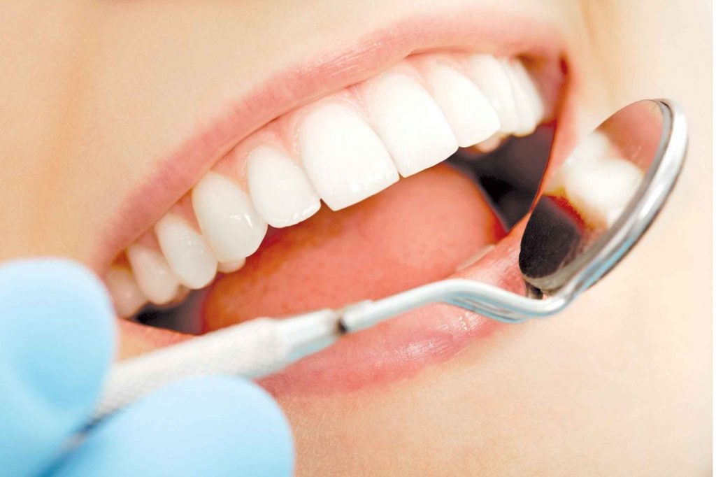 防止牙齿腐蚀的十大方法
