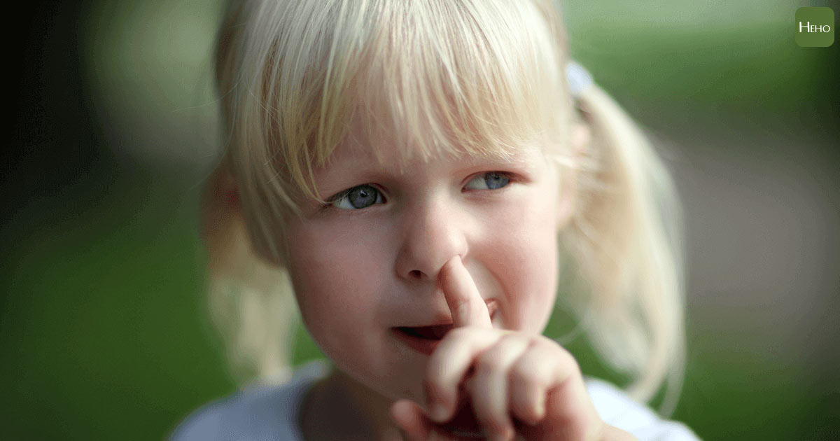 挖鼻孔的危害:挖习惯了,当心挖出这些大问题