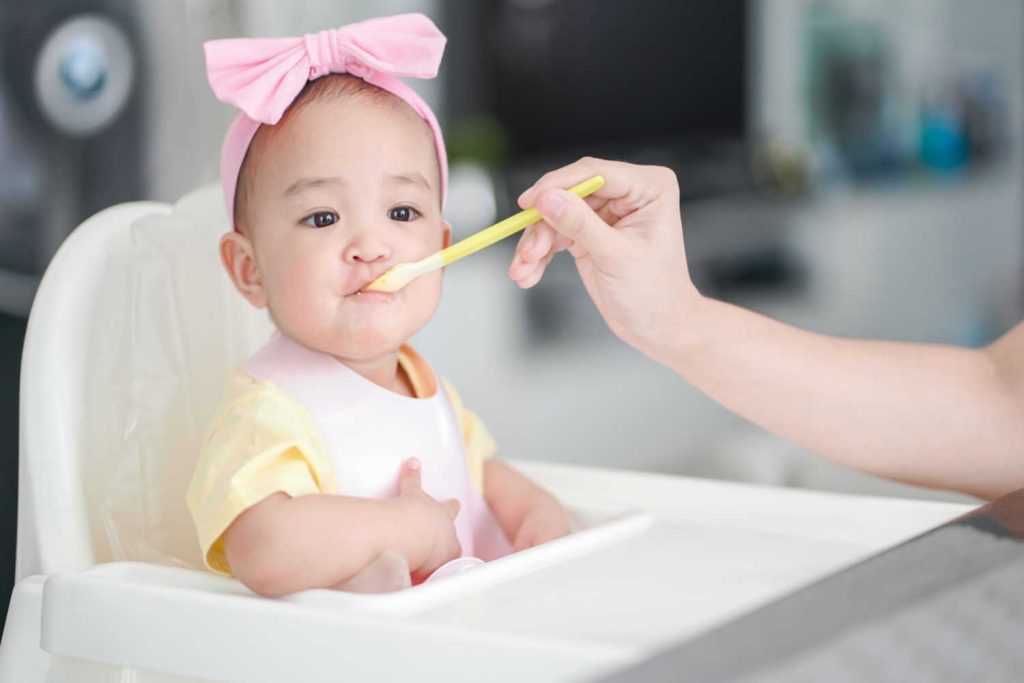 婴儿食用三文鱼—何时开始、好处和注意事项